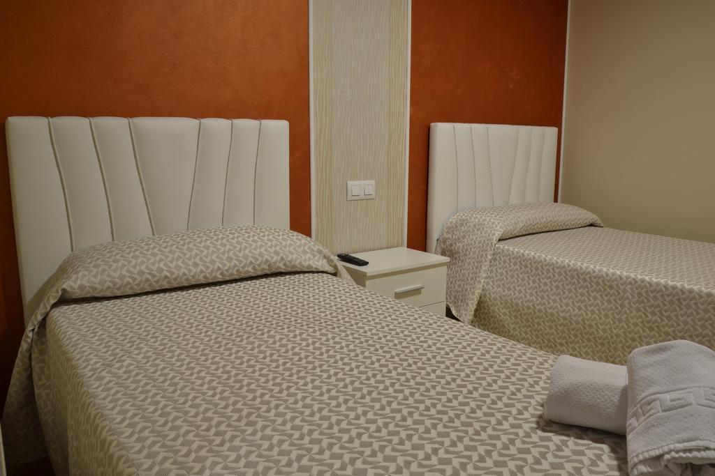 Hostal El Bugar เตรูเอล ภายนอก รูปภาพ